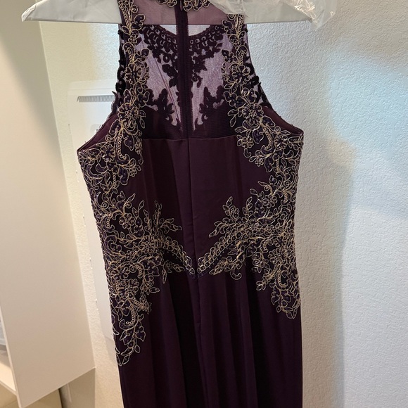 Faille Sheath Gown - Picture 6 of 7